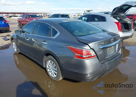 2015 Nissan Altima 2.5 S из США, поврежденный, VIN 1N4AL3AP4FN329245